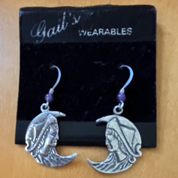 🆕 🌜Vintage, Sweet Sterling Silver Moon/Face & Amethyst Bead Earrings - Picture 2 of 4